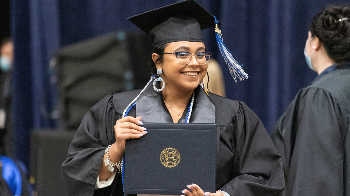 UIS Releases Complete List Of 2022 Graduates | University Of Illinois ...